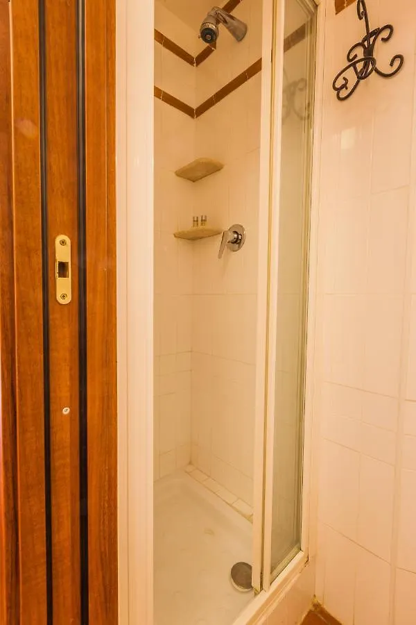 Hotel 4 Coronati Rome 2*,